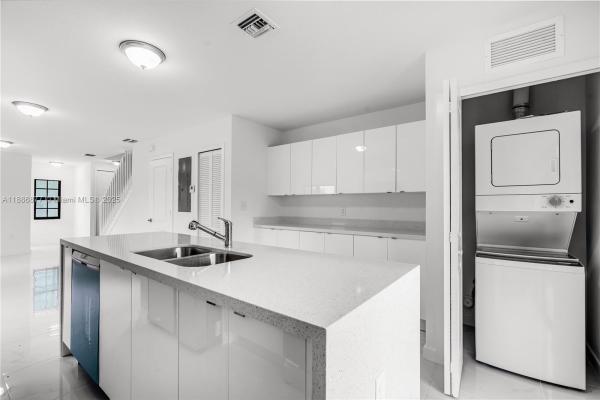 Coral Bay Manor, 1457-1459 NW 2nd Ave, Florida City, Florida 33034, image 3