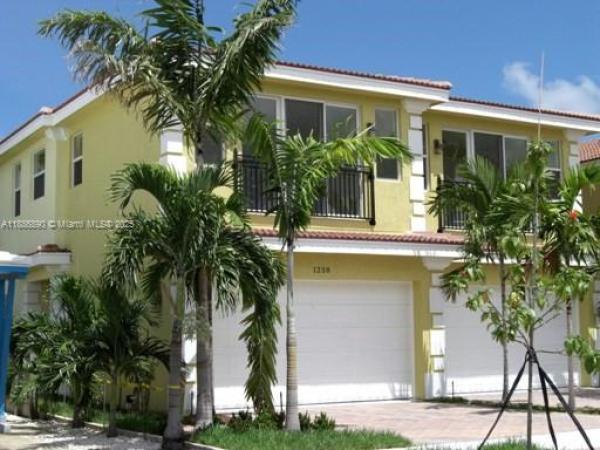 Lake Ridge, 1236 NE 14th Ave, Fort Lauderdale, Florida 33304, image 1