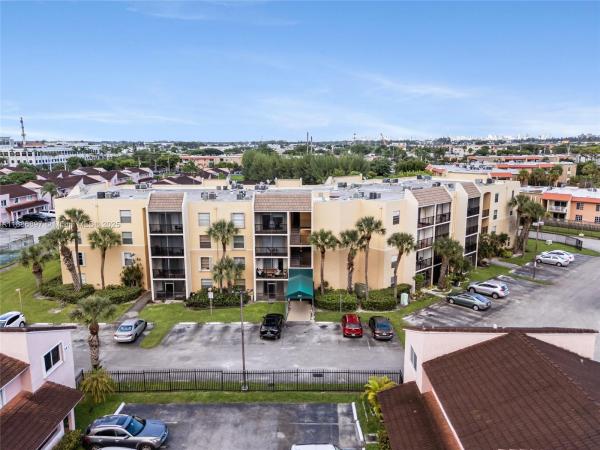 Sandoral, 8005 Lake Dr #404, Doral, Florida 33166, image 2