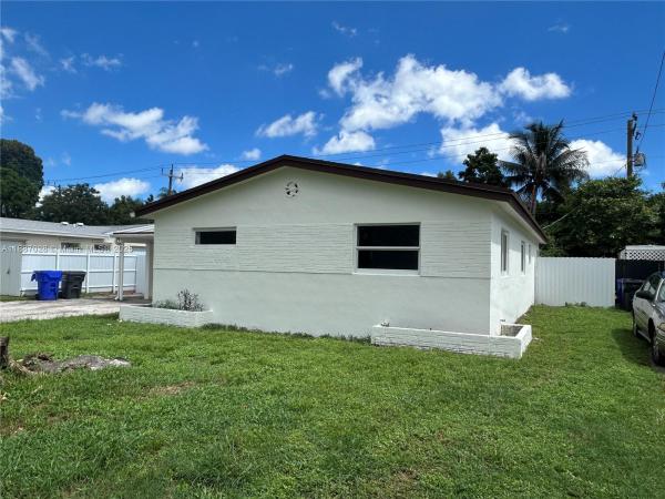 Palm Lane Villa, 3601 N 66th Ave, Hollywood, Florida 33024, image 1