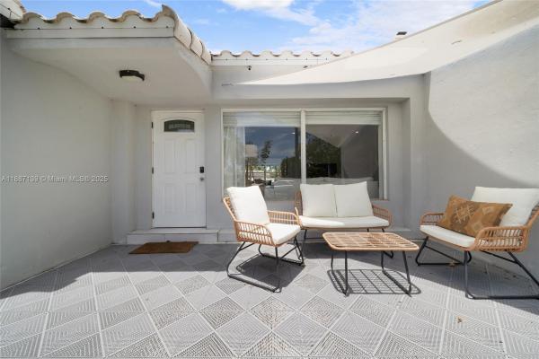 Hollywood Lakes, 1625 Hollywood Blvd 0, Hollywood, Florida 33020, image 1