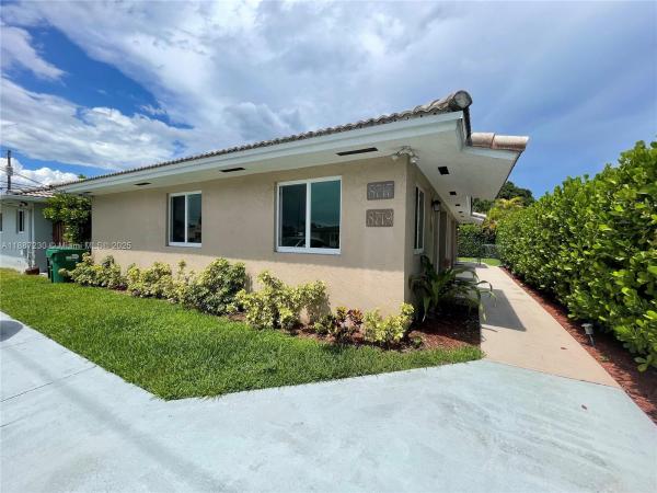 8717 SW 38th St, Unincorporated Dade County, Florida 33165, image 1