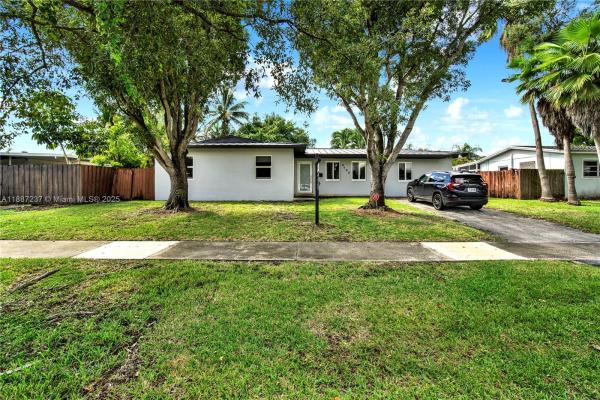 Cutler Ridge Pines, 8780 SW 200th St, Cutler Bay, Florida 33157, image 1