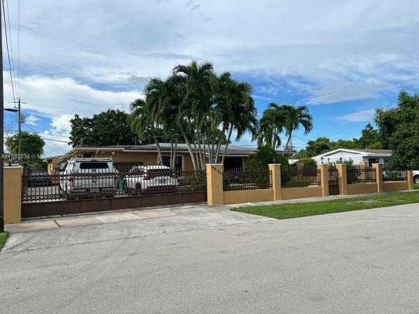 Cutler Ridge, 9955 Pan American Dr, Cutler Bay, Florida 33189, image 1