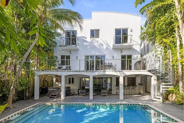 Glencoe, 3545 E Glencoe St, Miami, Florida 33133, image 3