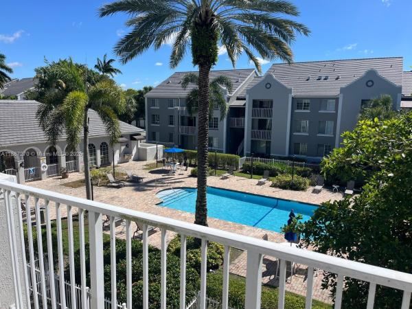 Devonaire At Pembroke Pines, 655 SW 111th Way #308, Pembroke Pines, Florida 33025, image 1
