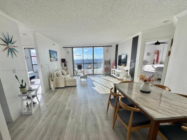 Mystic Pointe Tower 500, 3530 Mystic Pointe Dr #2403, Aventura, Florida 33180, image 1