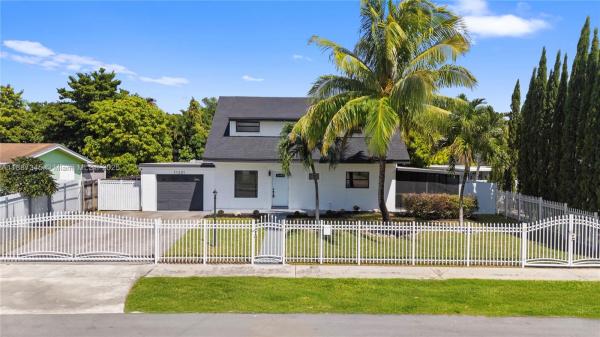 Green Hills, 11301 SW 177th St, West Perrine, Florida 33157, image 2