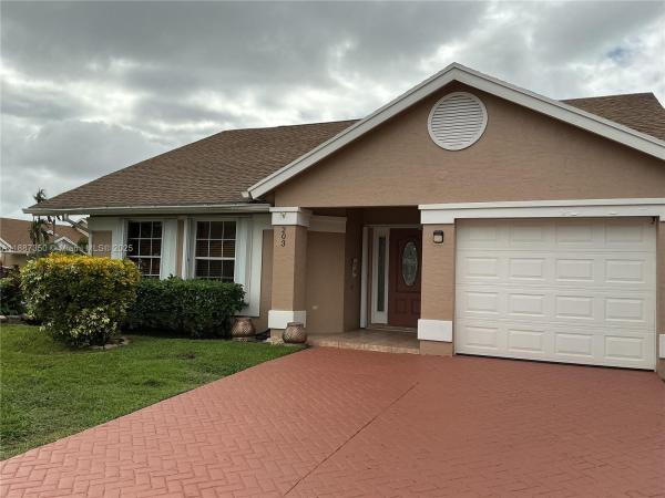 Eagle Ridge At Indian Creek, 203 Moccasin Trl N, Jupiter, Florida 33458, image 1