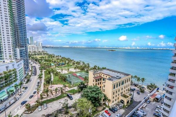 Miami, Florida 33132, image 1