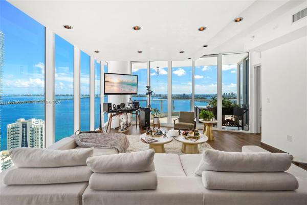 Paramount Bay, 2020 N Bayshore Dr #3501, Miami, Florida 33137, image 3