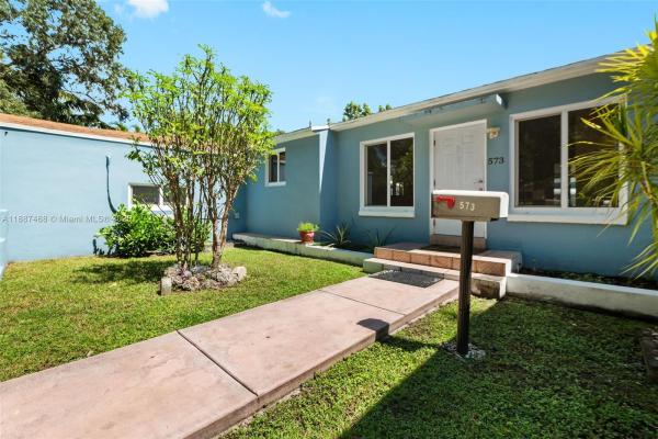 Country Club Estates, 573 Palmetto Dr, Miami Springs, Florida 33166, image 2