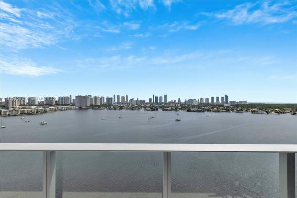 The Reserve At Marina Palms, 17111 Biscayne Blvd #1709, North Miami Beach, Florida 33160, image 1