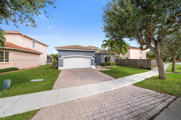 Keys Landing, 2111 SE 14th Cir, Homestead, Florida 33035, image 2