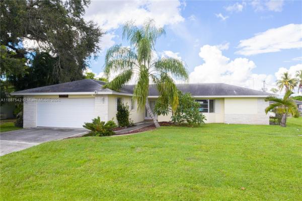 13512 Caribbean Blvd, Fort Myers, Florida 33905, image 1