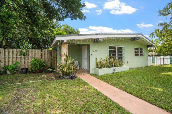 11620 Lincoln Blvd, Unincorporated Dade County, Florida 33176, image 1