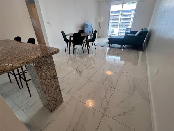 Fortune House, 185 SE 14 Ter #910, Miami, Florida 33131, image 1