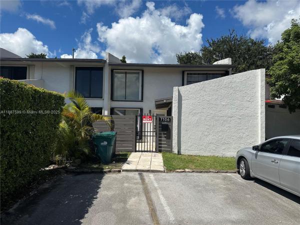 7106 SW 112th Pl, Unincorporated Dade County, Florida 33173, image 1