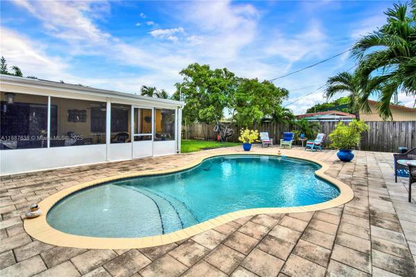 Bel Aire, 18690 Belview Dr, Cutler Bay, Florida 33157, image 1