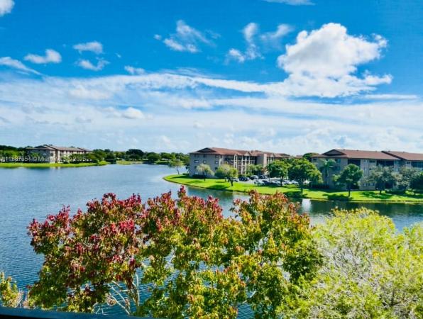 Suffolk At Century Village, 1201 SW 141st Ave #407J, Pembroke Pines, Florida 33027, image 2