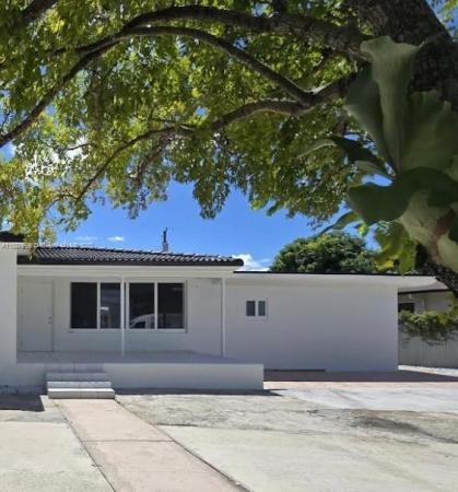 Hialeah Residential, 598 E 41st St, Hialeah, Florida 33013, image 1