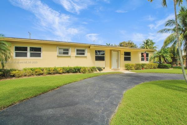 Bel Aire, 19550 Belview Dr, Cutler Bay, Florida 33157, image 1