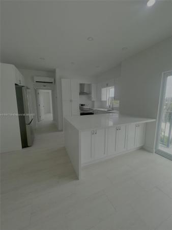 Apartments Enchante, 1960 Marseille Dr #403, Miami Beach, Florida 33141, image 1