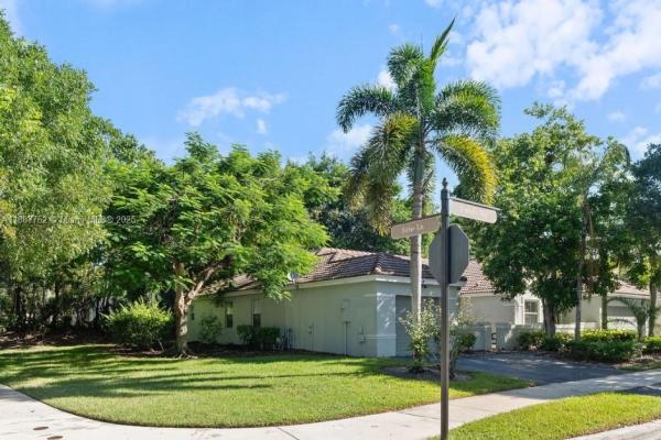 The Hammocks, 2103 Borealis Way, Weston, Florida 33327, image 2