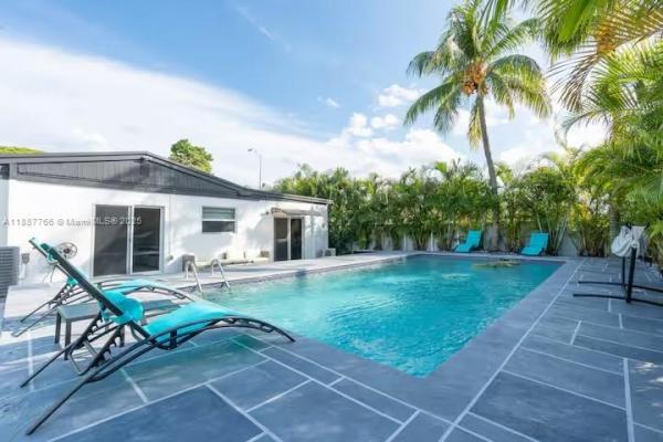 Fulford By The Sea, 17650 NE 19th Ave, North Miami Beach, Florida 33162, image 1