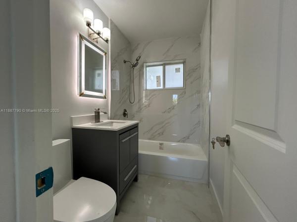 11865 SW 186th St, Unincorporated Dade County, Florida 33177, image 1