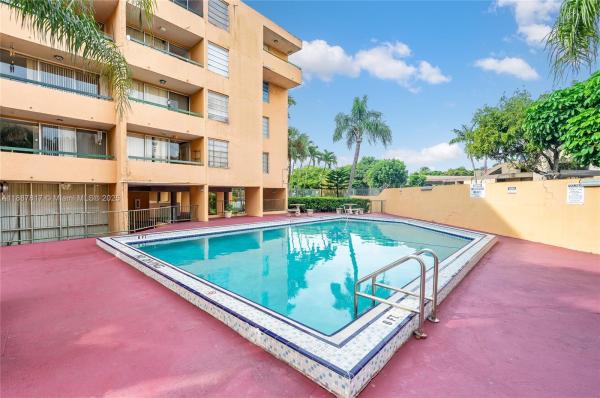 802 NW 87 Ave #216, Unincorporated Dade County, Florida 33172, image 1