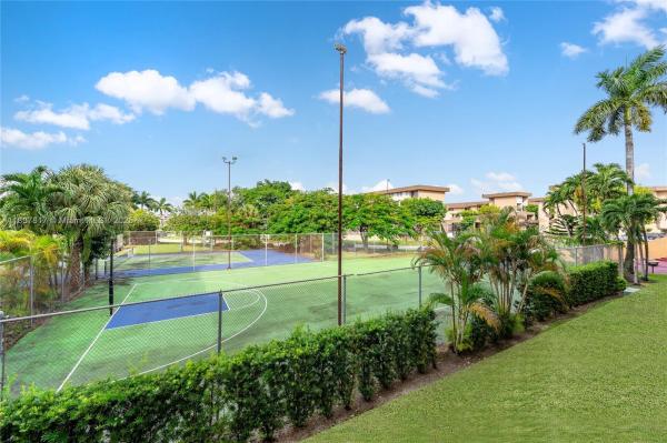 Sandalwood, 802 NW 87th Ave #216, Fountainebleau, Florida 33172, image 3