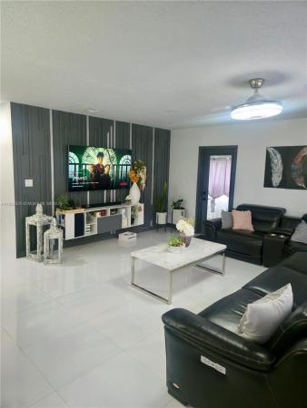 Green Close, 2150 NW 43rd St, Brownsville, Florida 33142, image 2
