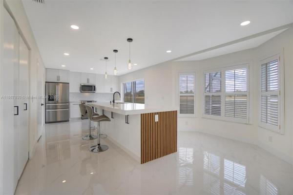 Hidden Lake, 10728 Oak Lake Way, Boca Raton, Florida 33498, image 3