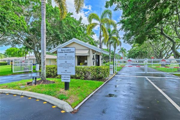 Boca Lakes, 8809 Belle Aire Dr, Boca Raton, Florida 33433, image 3