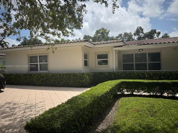Riviera, 4804 University Dr, Coral Gables, Florida 33146, image 1