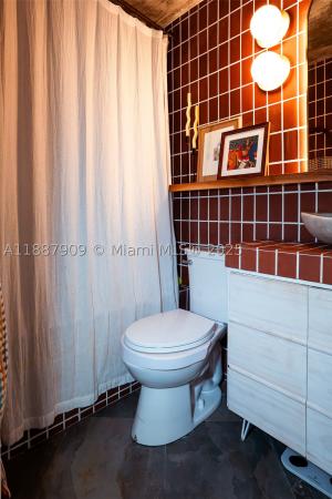 North Bay Villas, 1801 S Treasure Dr #526, North Bay Village, Florida 33141, image 3