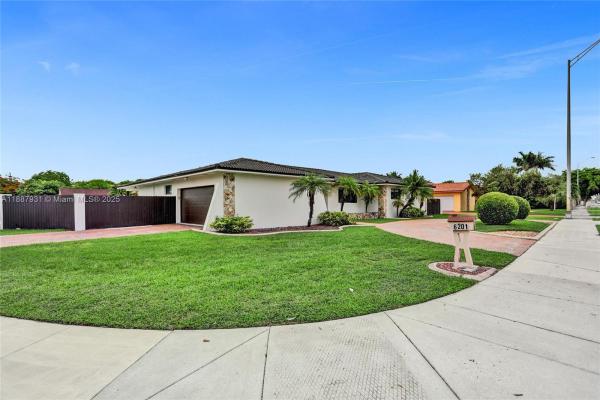 6201 SW 107th Ave, Unincorporated Dade County, Florida 33173, image 1