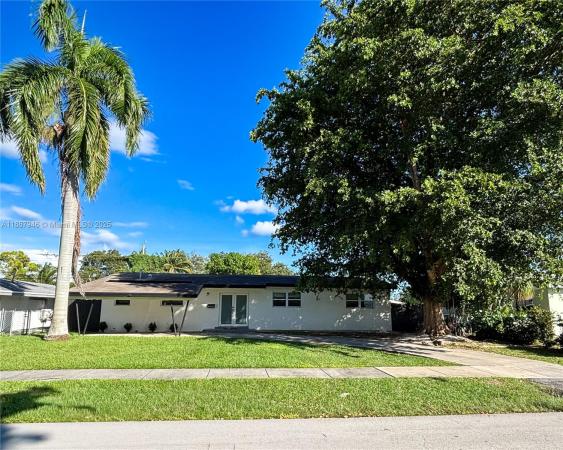 Pine Tree Manor, 9420 Dominican Dr, Cutler Bay, Florida 33189, image 1