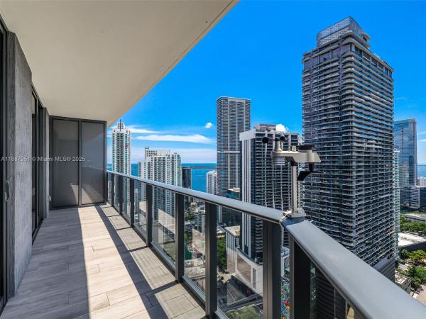 Brickell Heights East, 45 SW 9th St #3905, Miami, Florida 33130, image 1