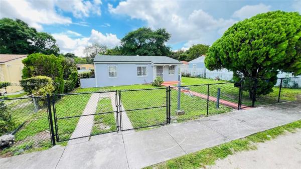 2450 NW 60th St, Unincorporated Dade County, Florida 33142, image 1