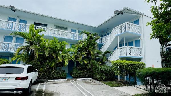 1120 102nd St #7, Bay Harbor Islands, Florida 33154, image 1
