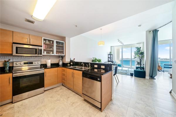 New Wave, 725 NE 22nd St #16B, Miami, Florida 33137, image 1