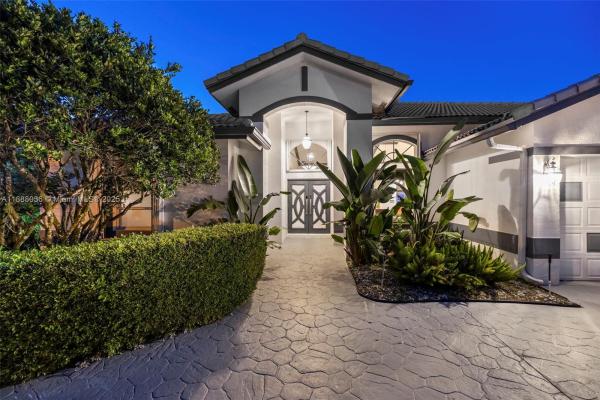 Kapok Village Estates, 12555 SW 34th Pl, Davie, Florida 33330, image 2