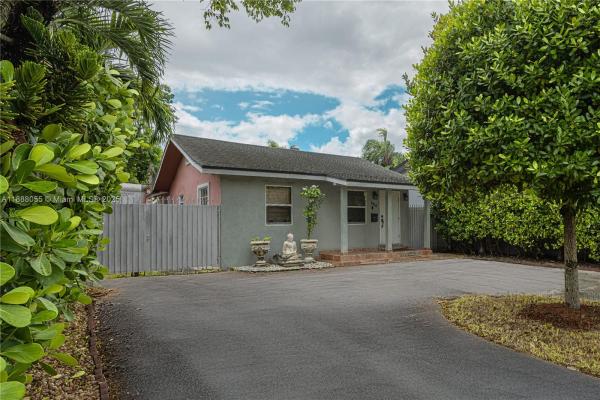 Silver Bluff Homesites, 3410 SW 24th St, Miami, Florida 33145, image 1