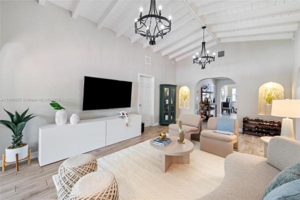East Shenandoah, 1020 SW 22nd St, Miami, Florida 33129, image 2