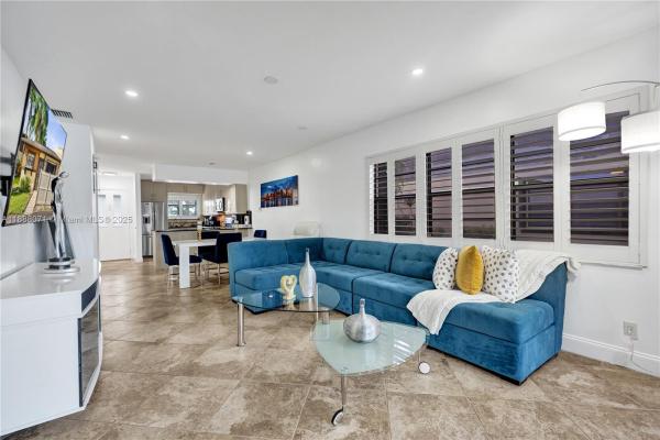 Woodlake Isles, 707 Banks Rd, Margate, Florida 33063, image 1