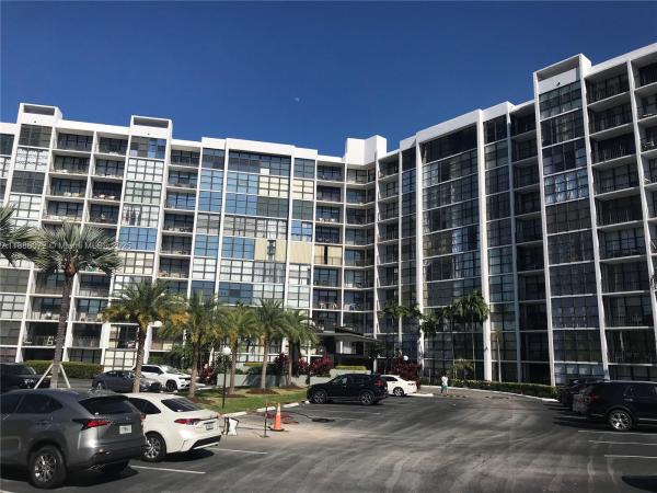 Oceanview Park, 1000 Parkview Dr #627, Hallandale Beach, Florida 33009, image 1