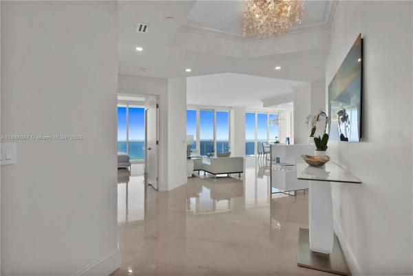 Blue Diamond, 4779 Collins Ave #PH4301, Miami Beach, Florida 33140, image 1