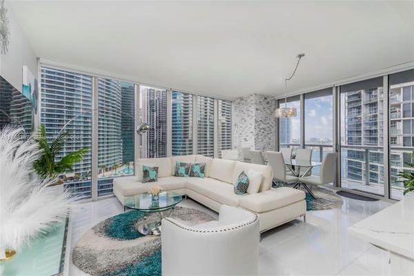 Icon Brickell Tower 3, 485 Brickell Ave #2502, Miami, Florida 33131, image 1